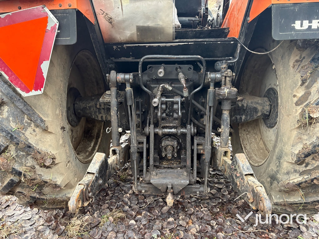 Traktor + Frontlastare - Ursus, C 385