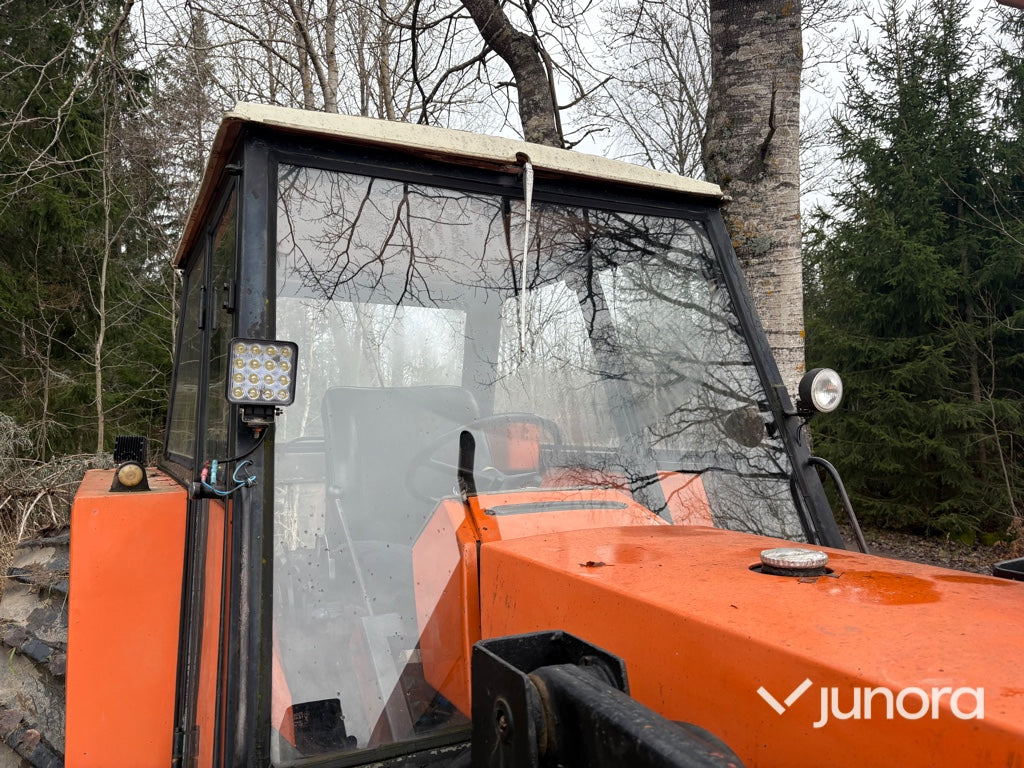 Traktor + Frontlastare - Ursus, C 385