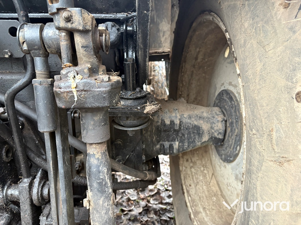 Traktor + Frontlastare - Ursus, C 385