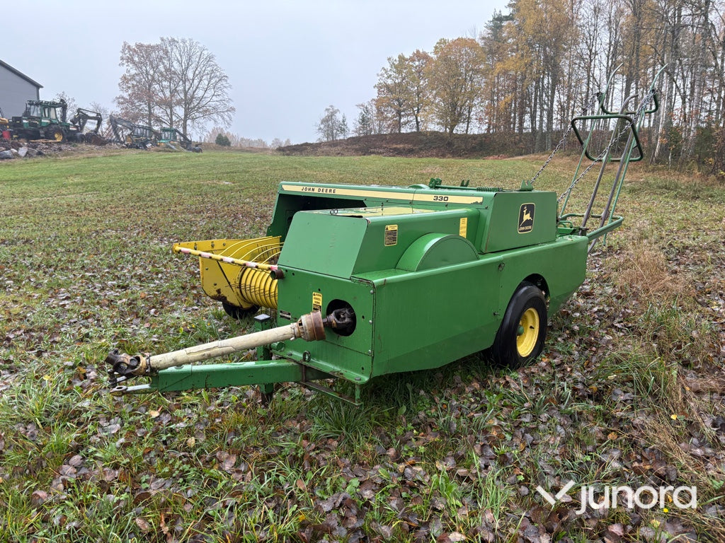 Hårdpress John Deere 330