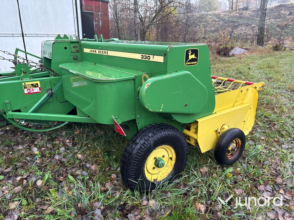 Hårdpress John Deere 330