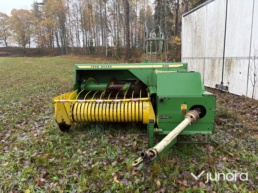 Hårdpress John Deere 330