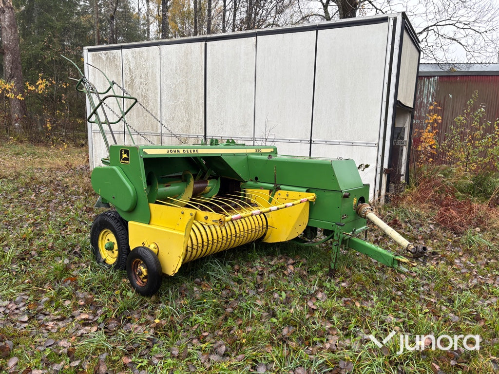Hårdpress John Deere 330