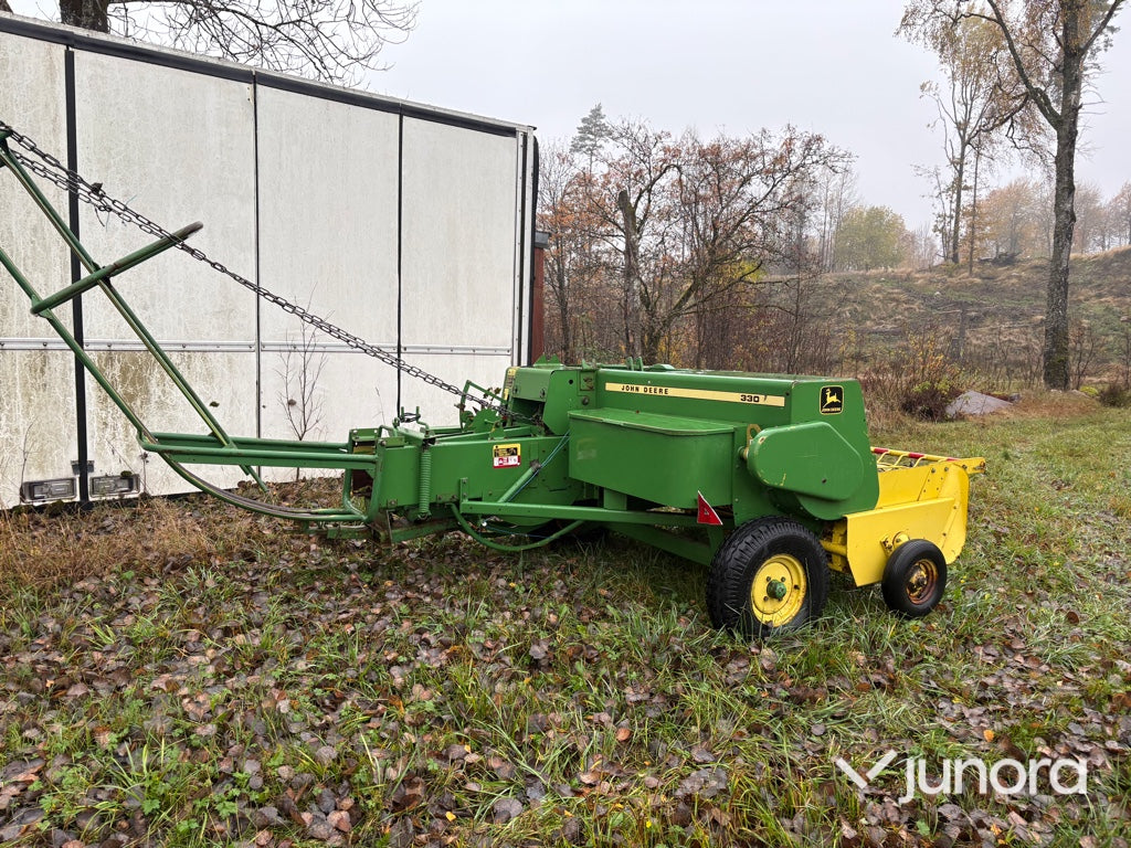 Hårdpress John Deere 330