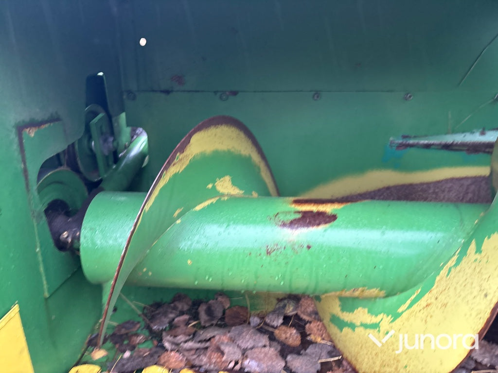 Hårdpress John Deere 330