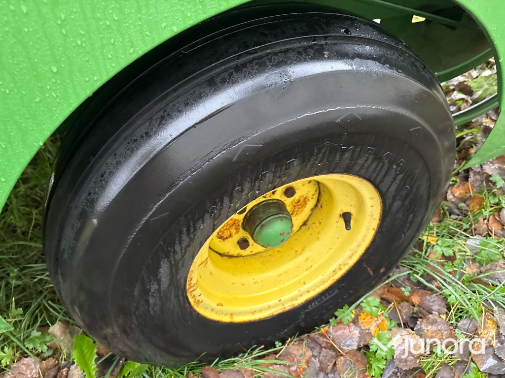 Hårdpress John Deere 330