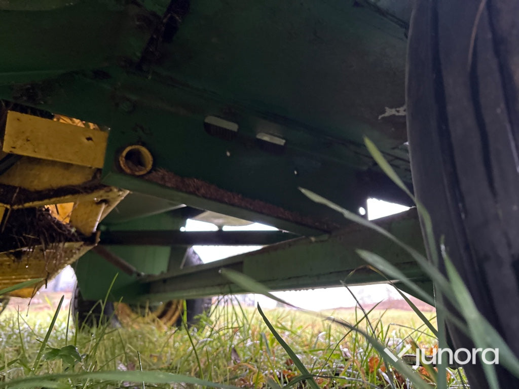 Hårdpress John Deere 330