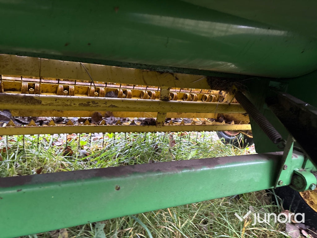 Hårdpress John Deere 330