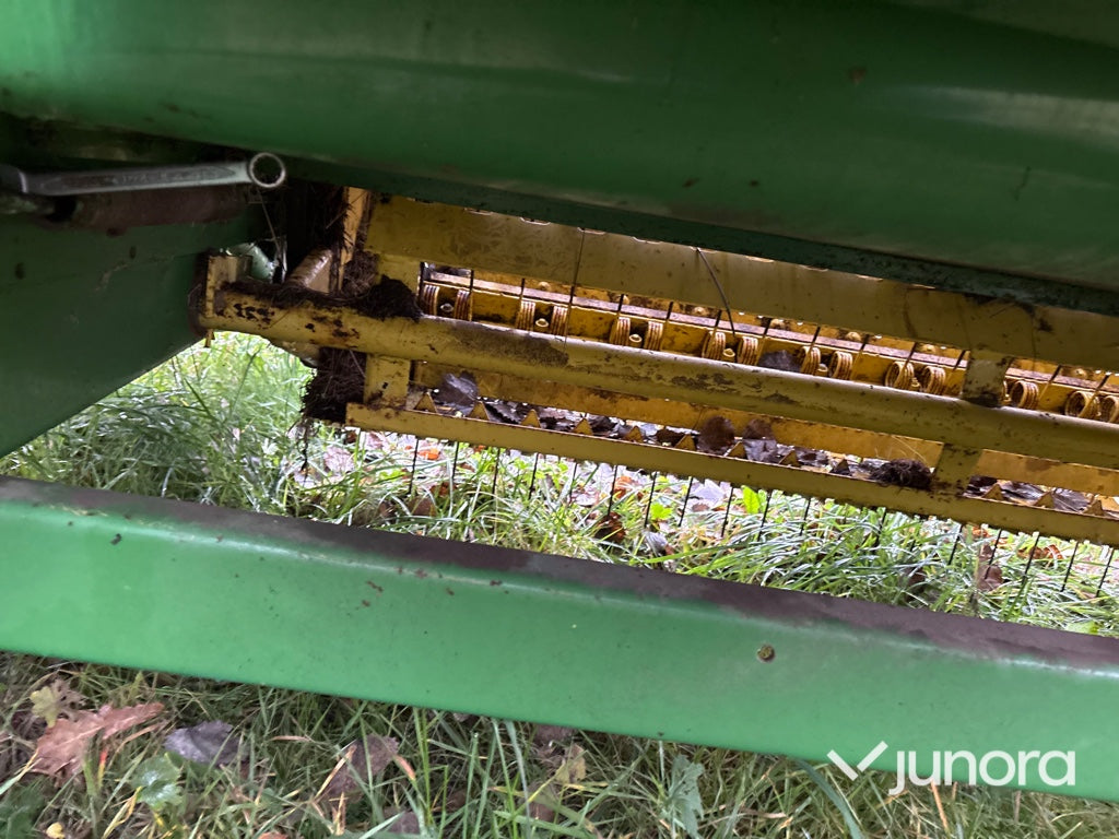 Hårdpress John Deere 330