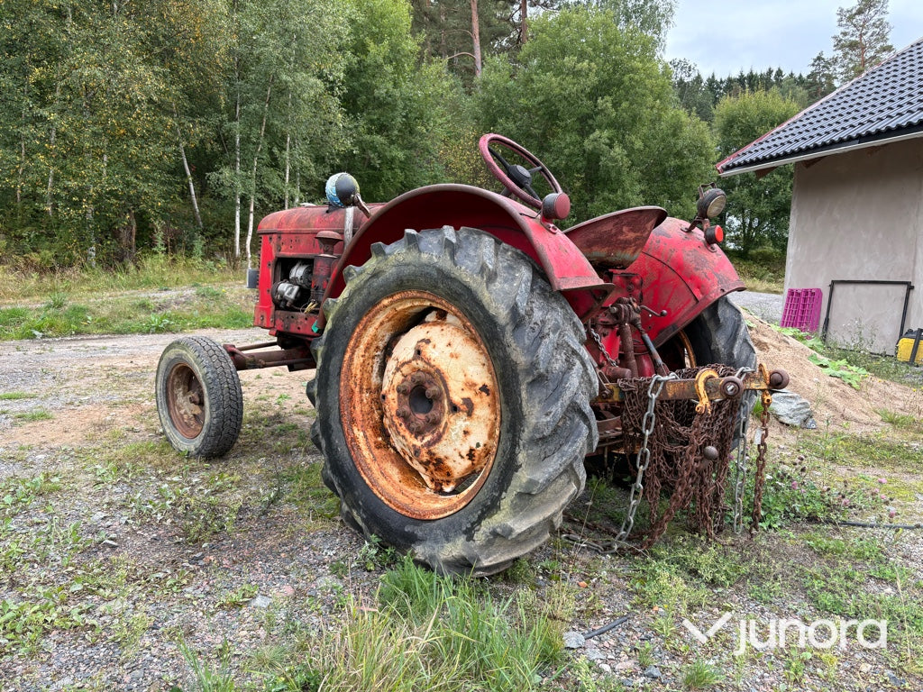 Traktor Volvo T22