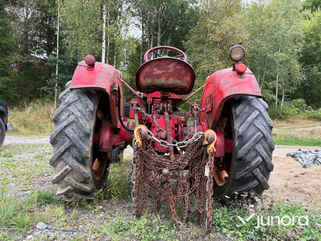 Traktor Volvo T22