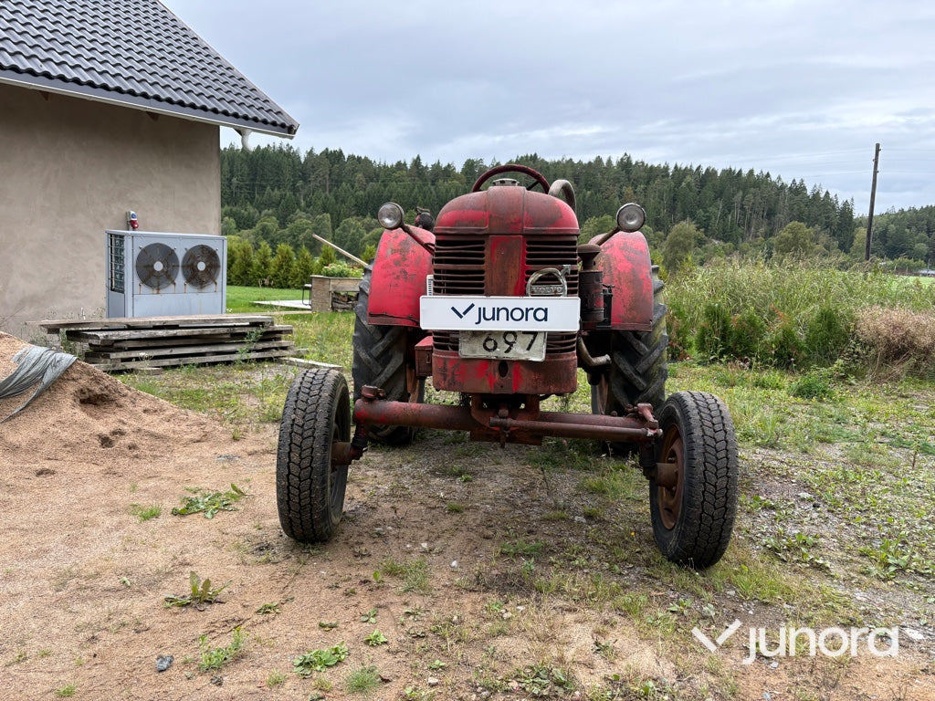 Traktor Volvo T22