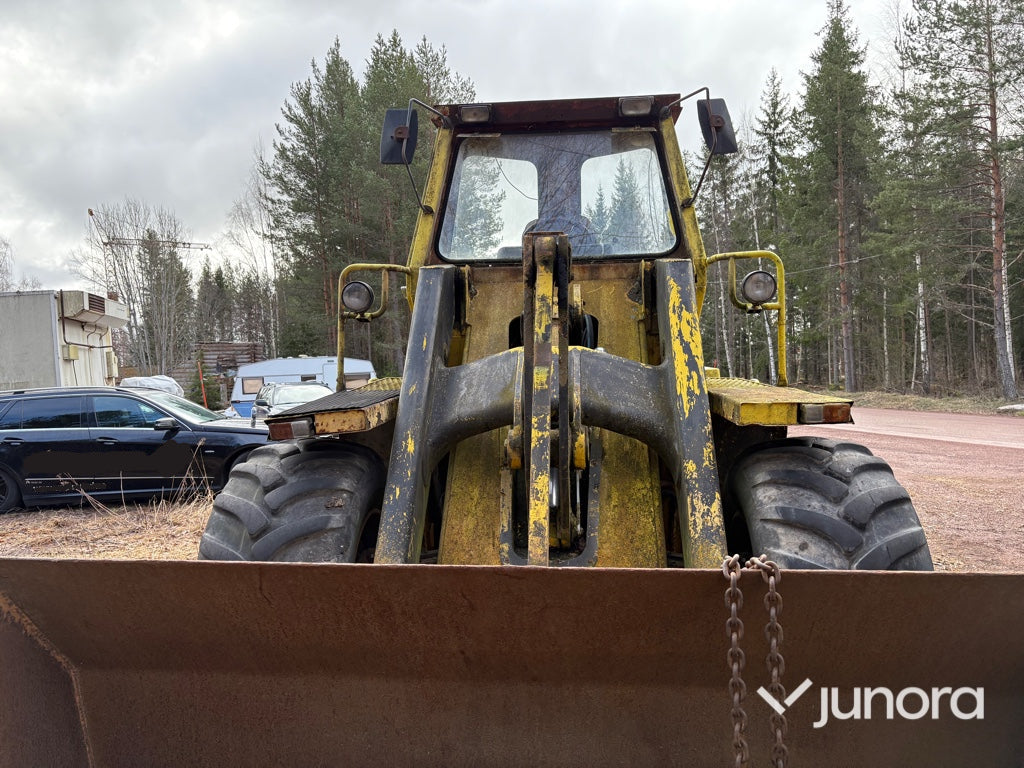Hjullastare - JCB, 413