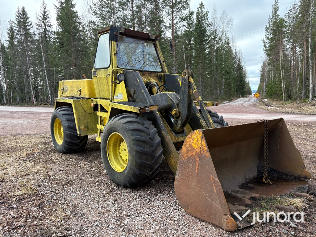Hjullastare - JCB, 413