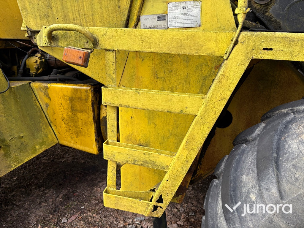 Hjullastare - JCB, 413