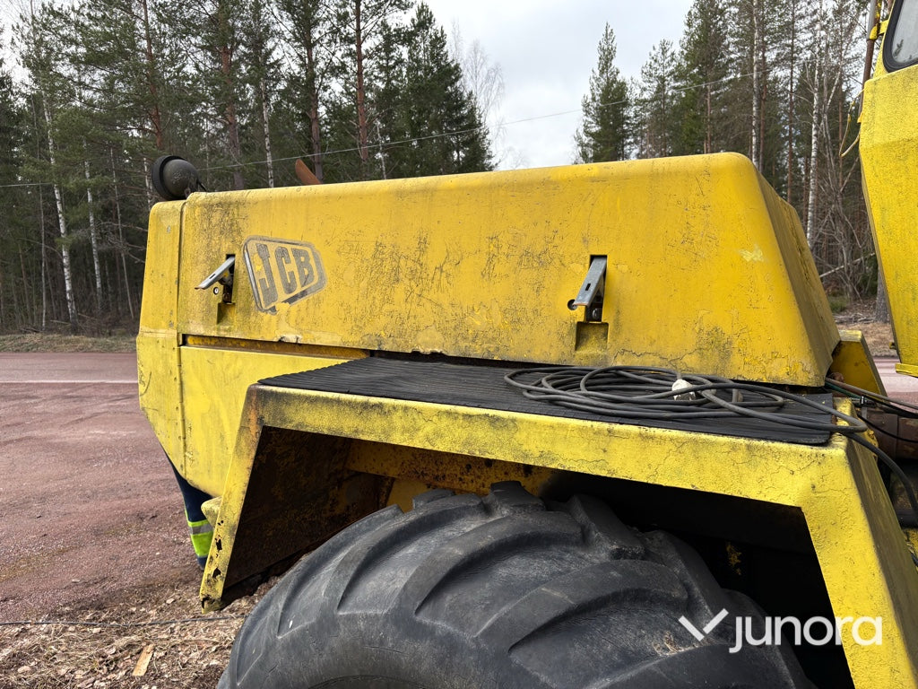 Hjullastare - JCB, 413