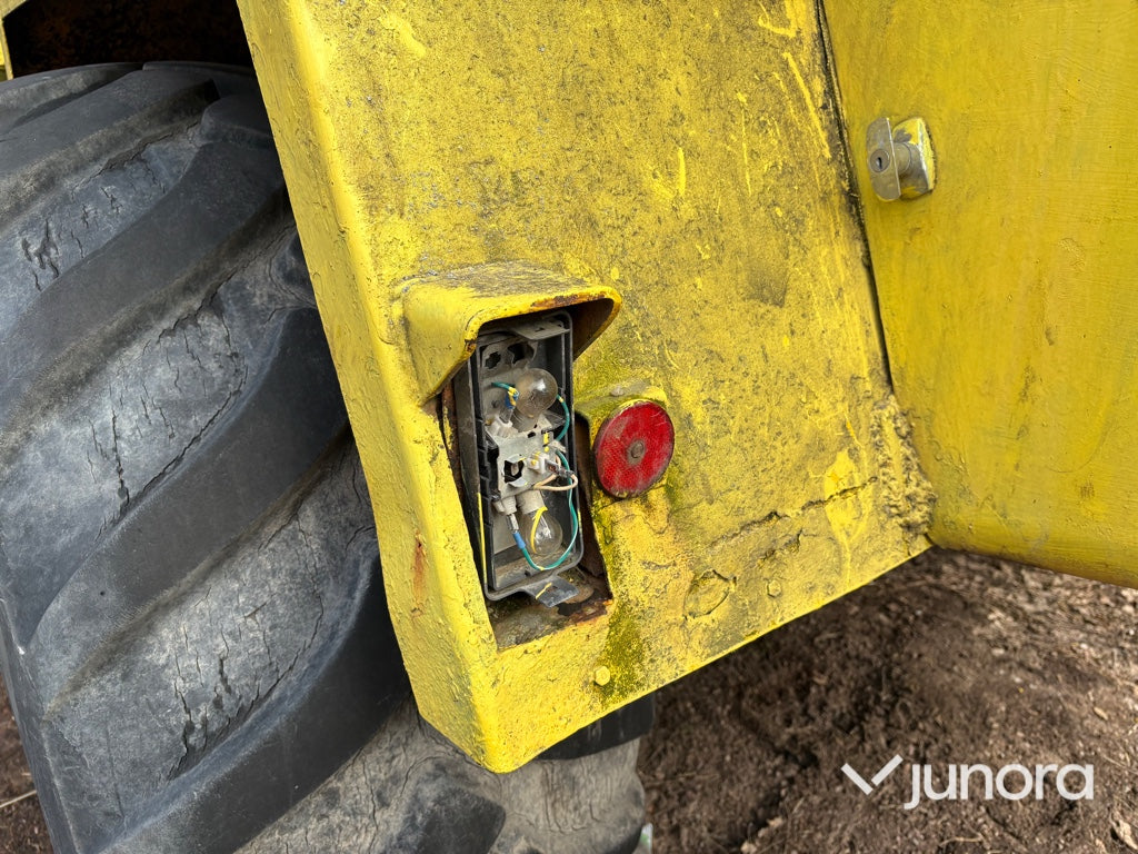 Hjullastare - JCB, 413