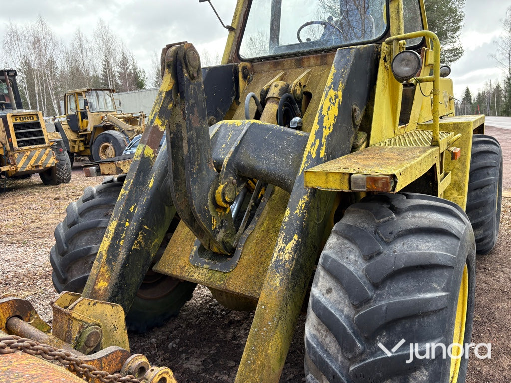 Hjullastare - JCB, 413