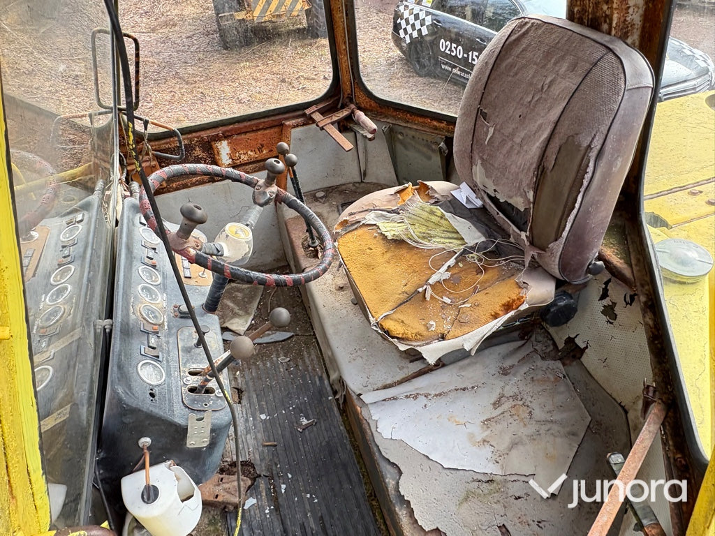 Hjullastare - JCB, 413