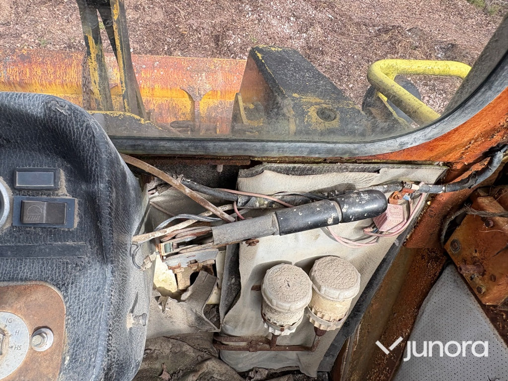 Hjullastare - JCB, 413