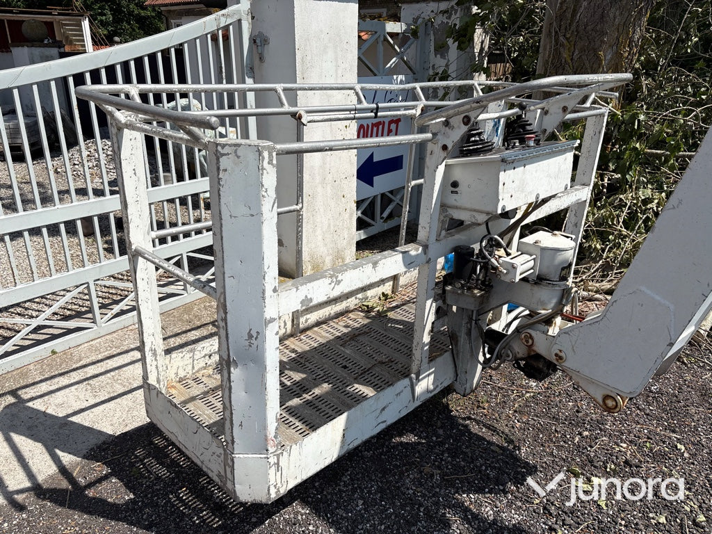 Bomlift - Snorkel, PRO-66RDZ