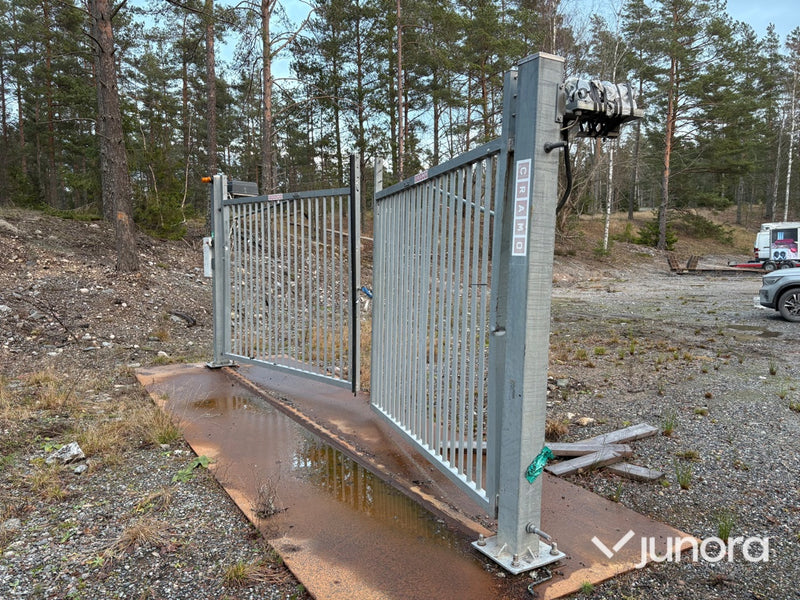 Elektrisk grind - med infobric