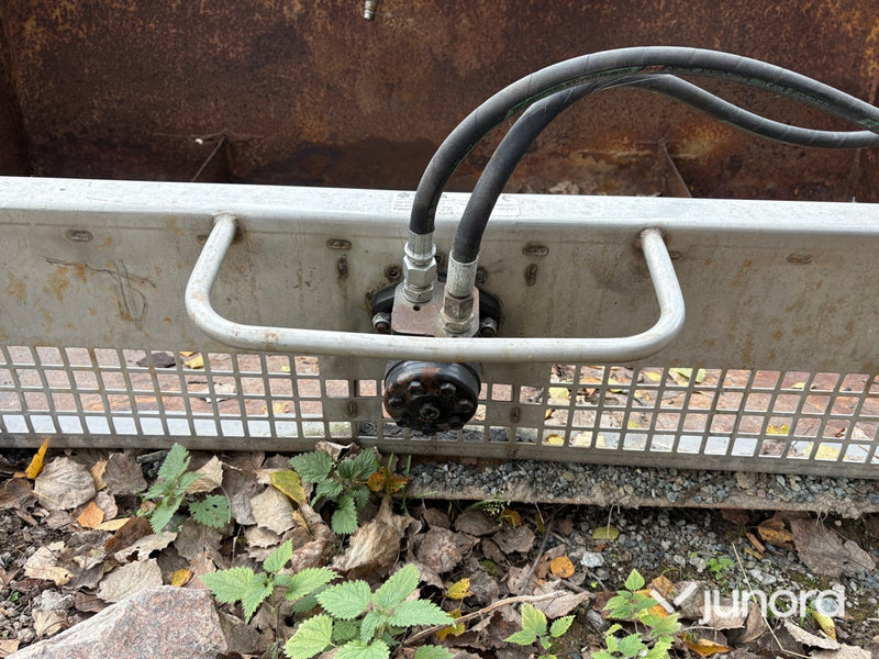 Sandskopa - Lilla BM-fäste