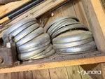 Mycket bildelar till FEN-MERCEDES W110