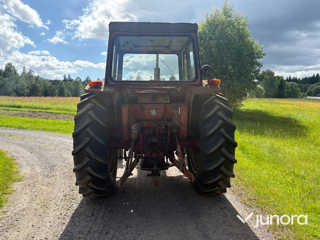 Traktor - International IH, 574