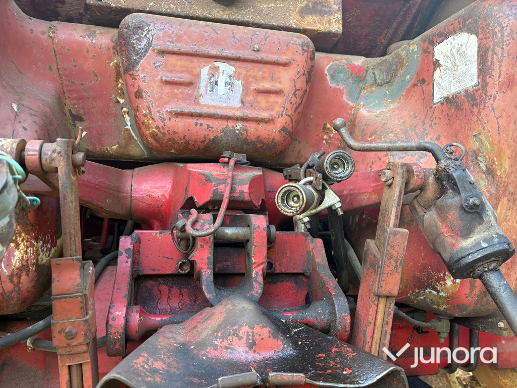 Traktor - International IH, 574