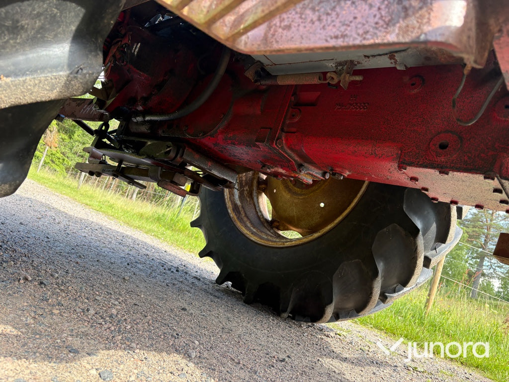 Traktor - International IH, 574