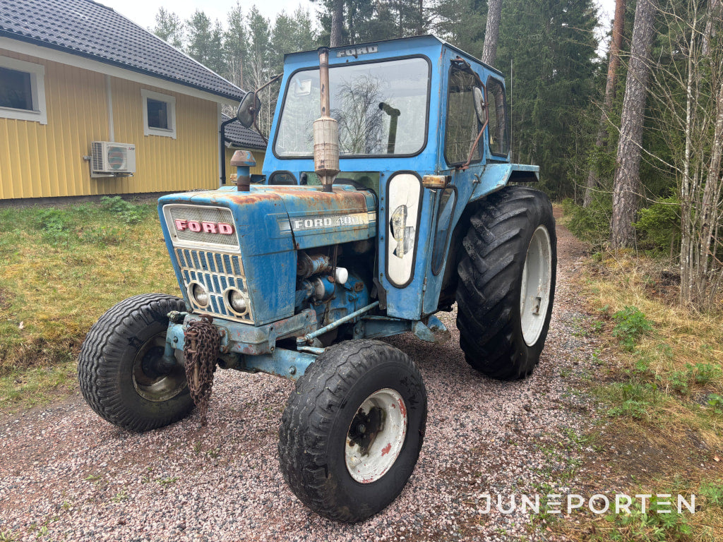 Traktor Ford 4000