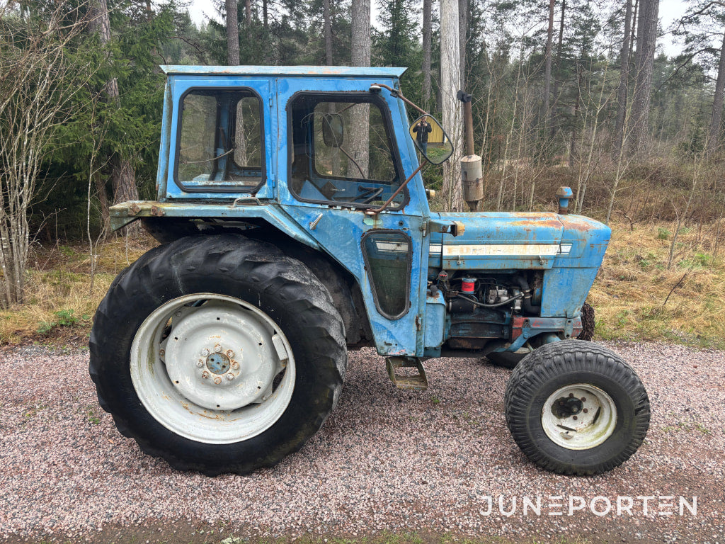 Traktor Ford 4000
