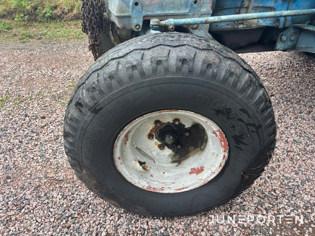 Traktor Ford 4000