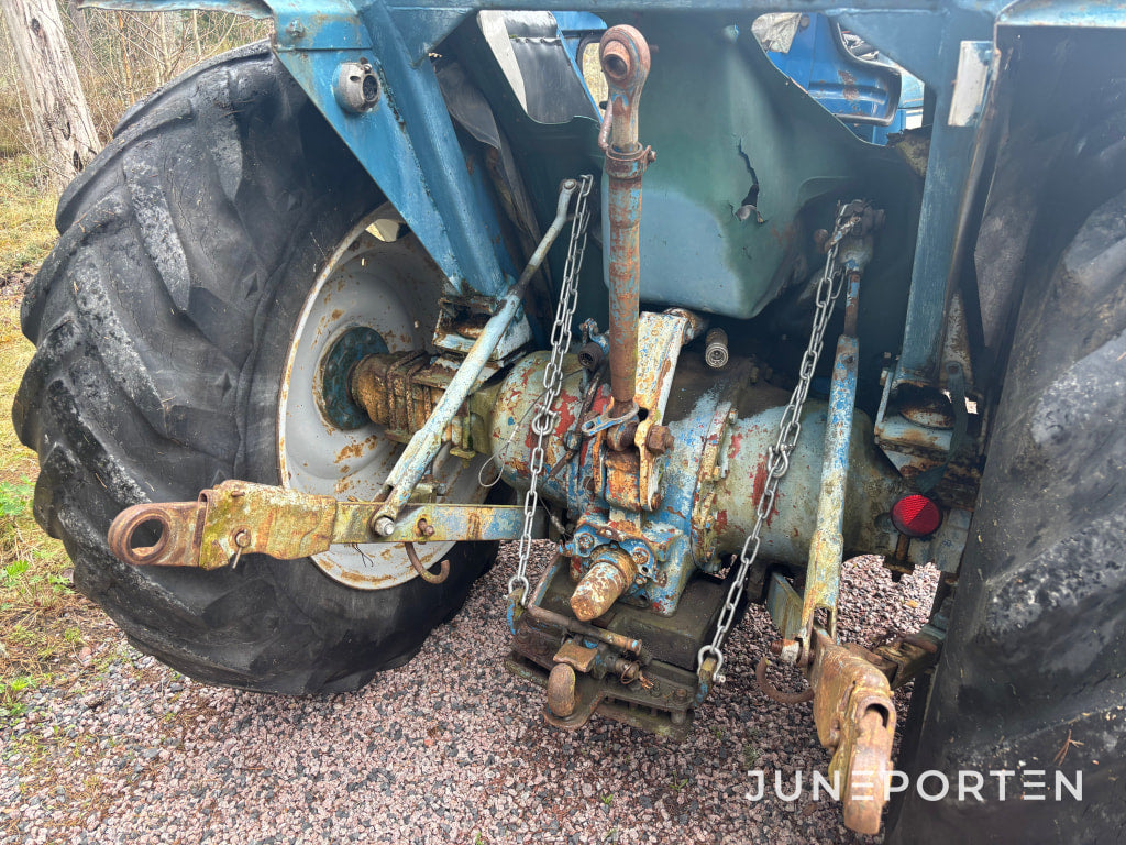 Traktor Ford 4000