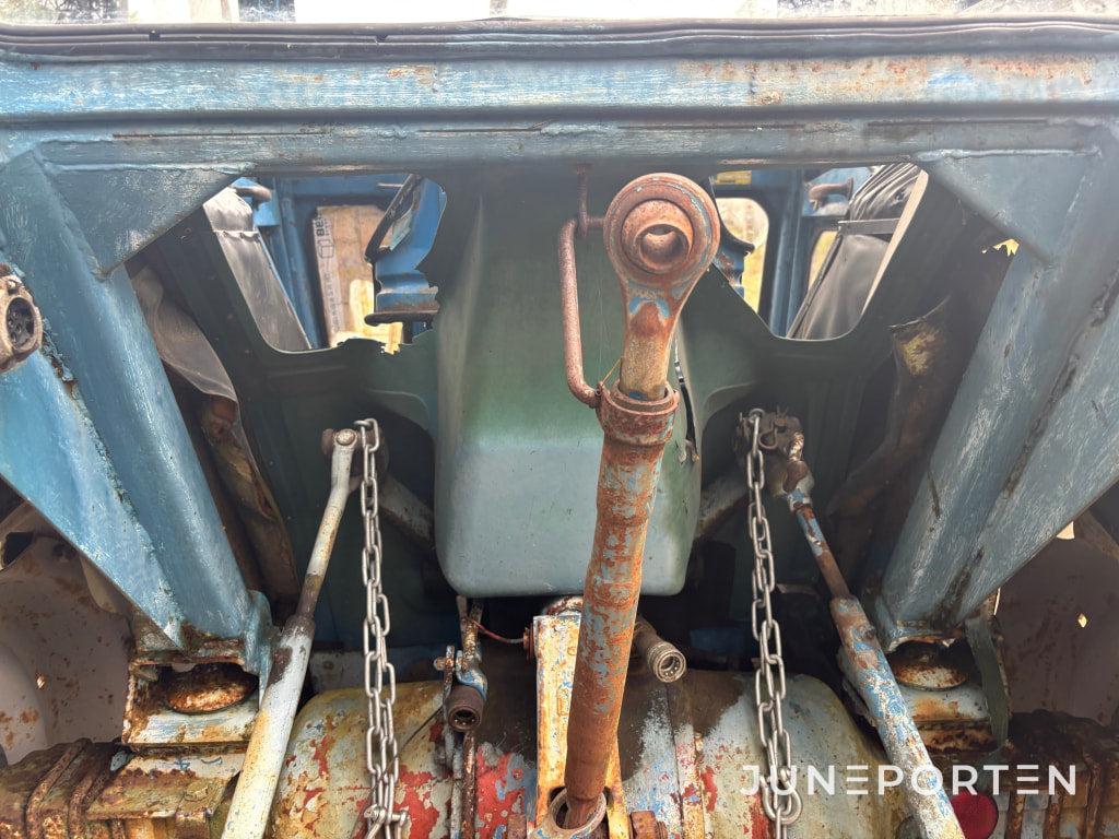 Traktor Ford 4000