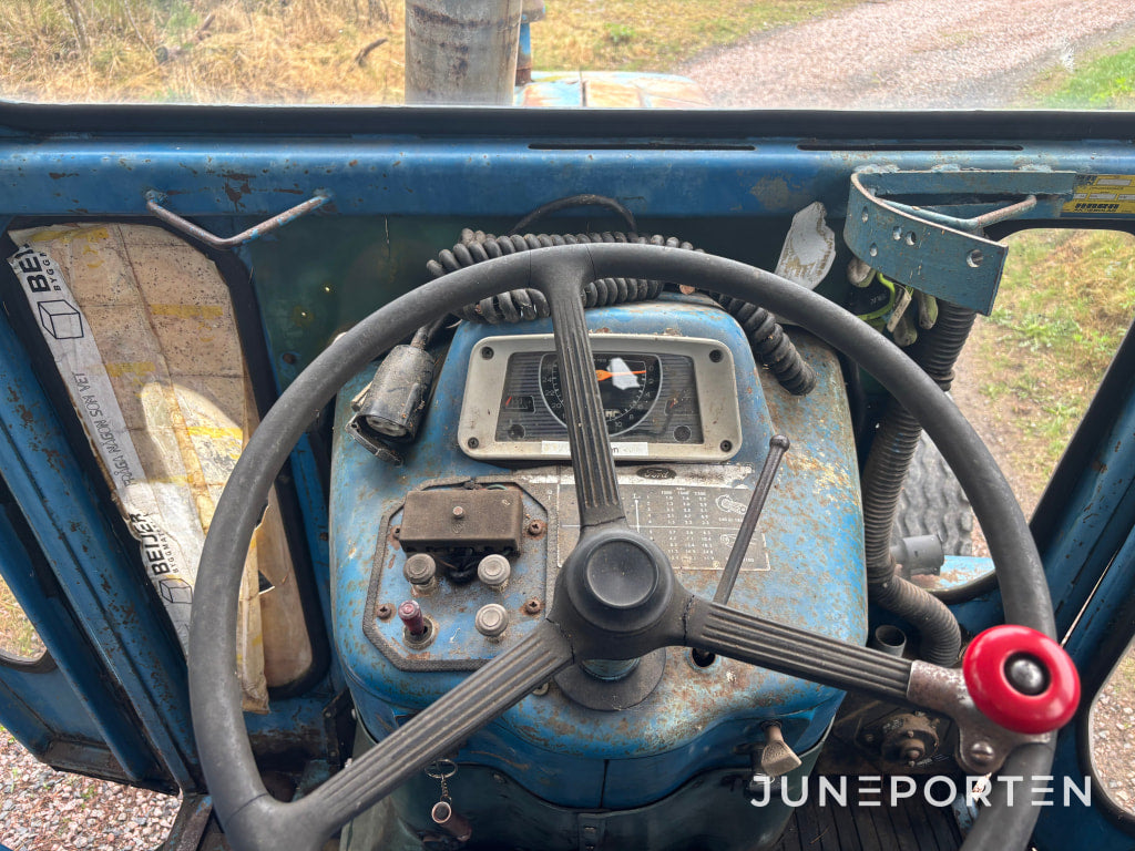 Traktor Ford 4000