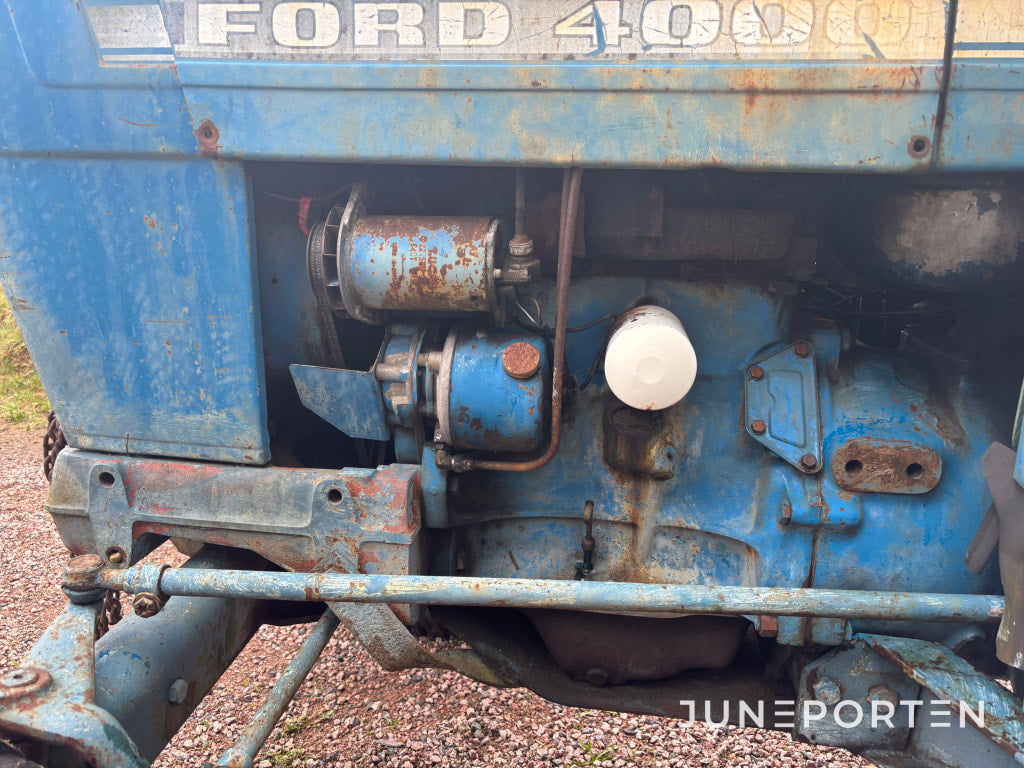 Traktor Ford 4000