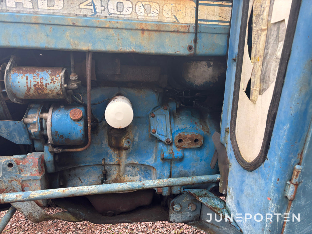 Traktor Ford 4000
