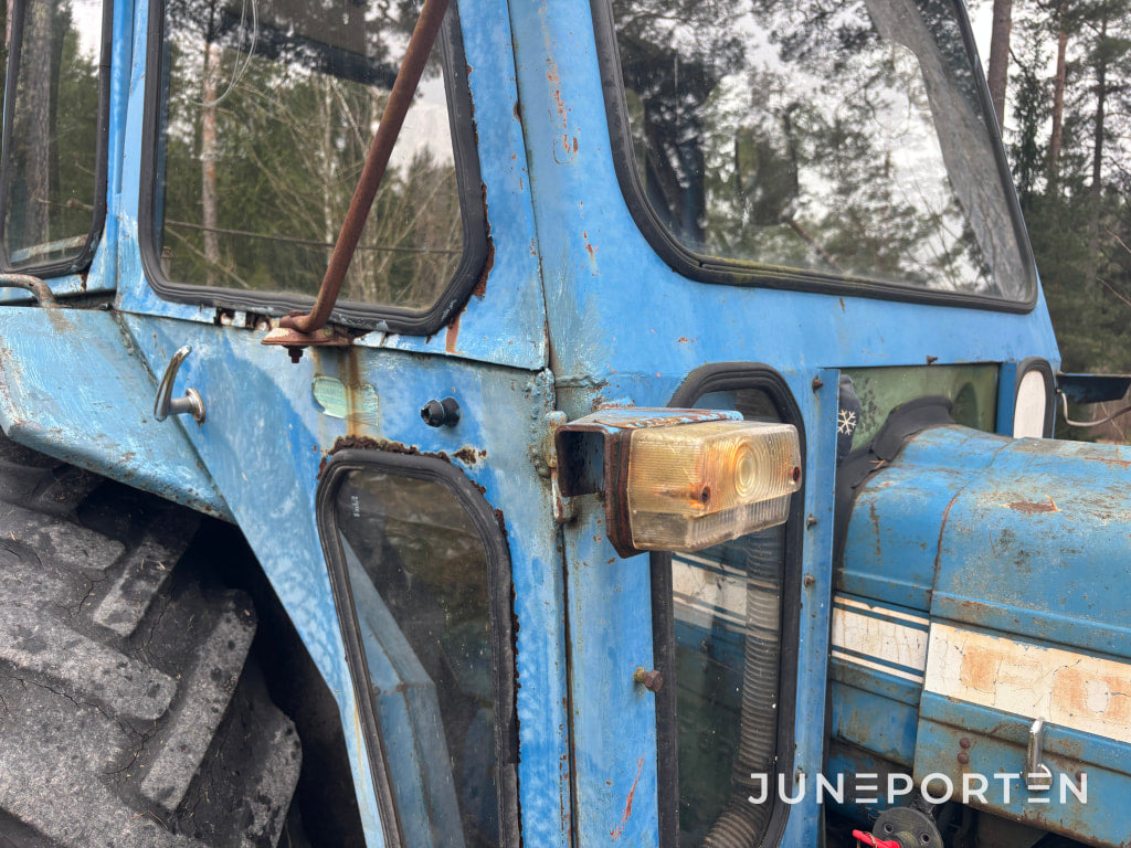 Traktor Ford 4000