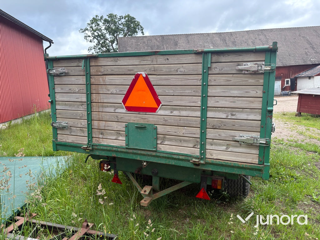 Spannmålsvagn med trevägstipp - Brinco 7 ton