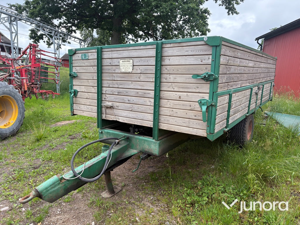 Spannmålsvagn med trevägstipp - Brinco 7 ton