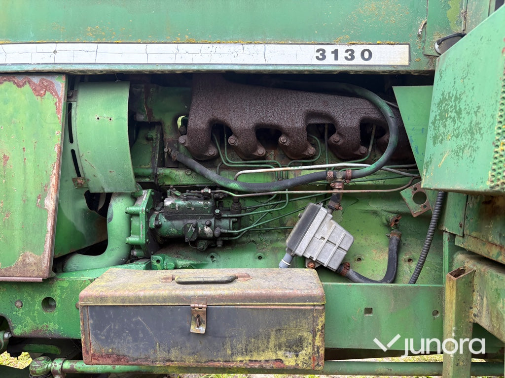 Traktor - John Deere, 3130