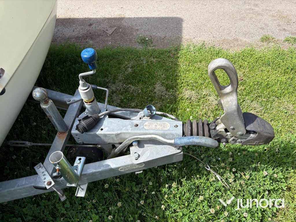 Husvagn - Polar 680 7 bäddar