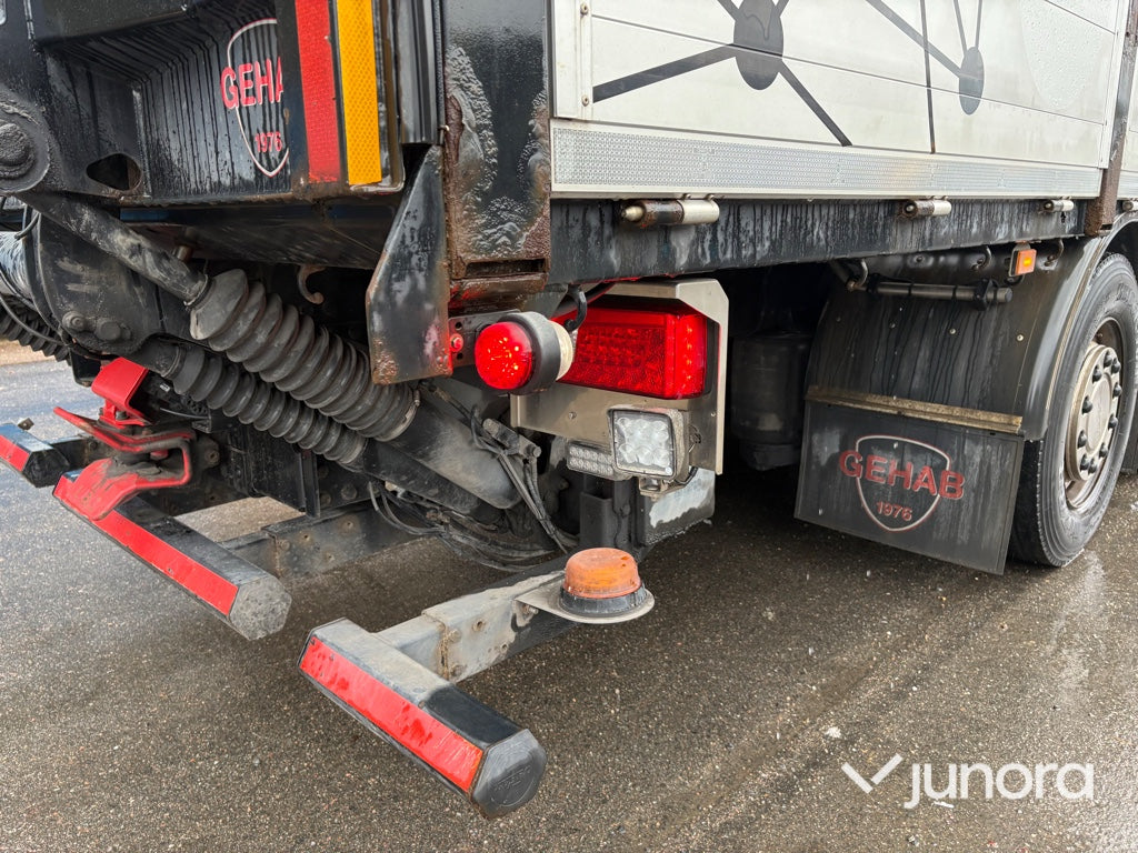 Kranbil - Scania P410, HiAB-kran