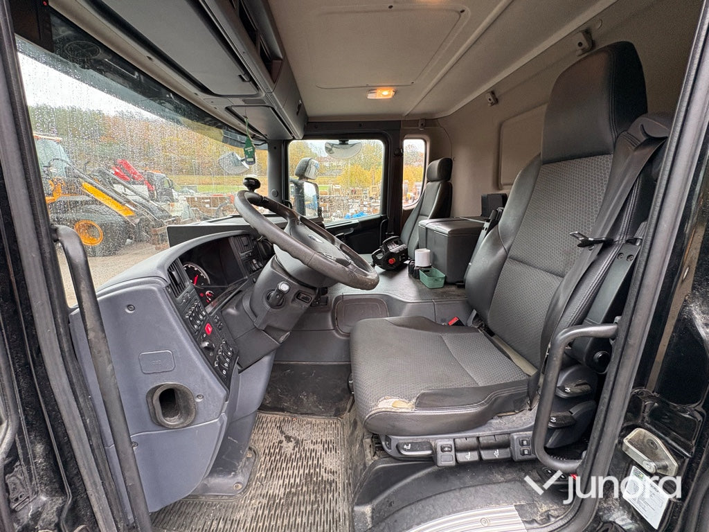 Kranbil - Scania P410, HiAB-kran