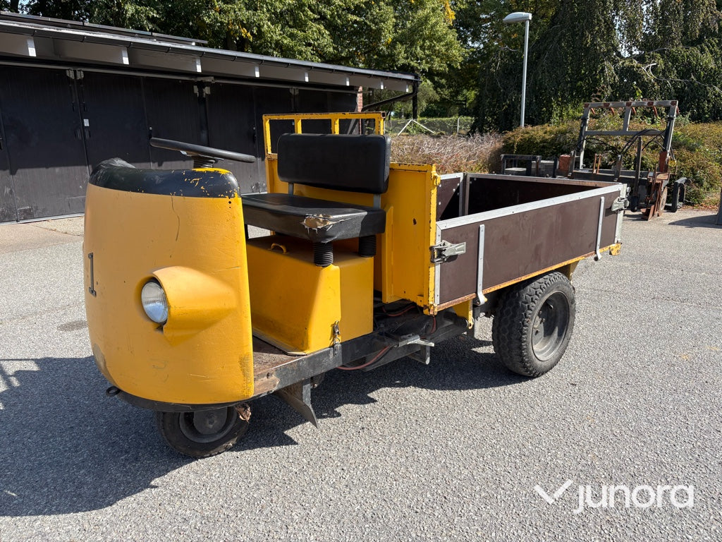 Eldriven flaktruck med trevägstipp – Alme TR9EL