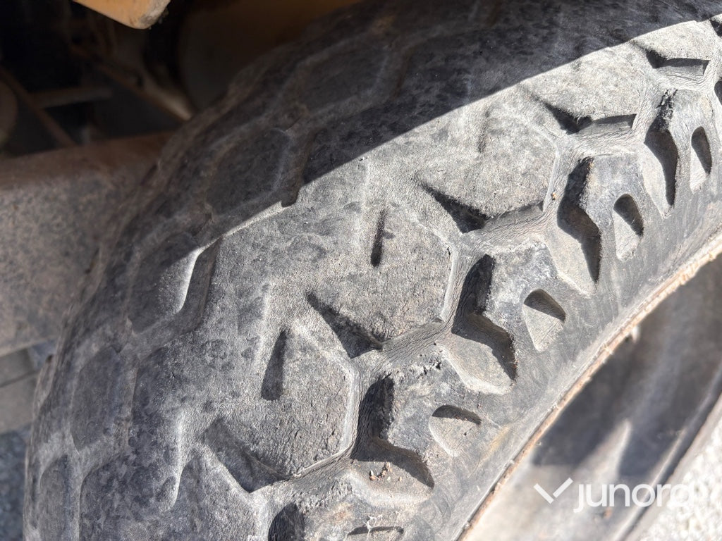 Eldriven flaktruck med trevägstipp – Alme TR9EL