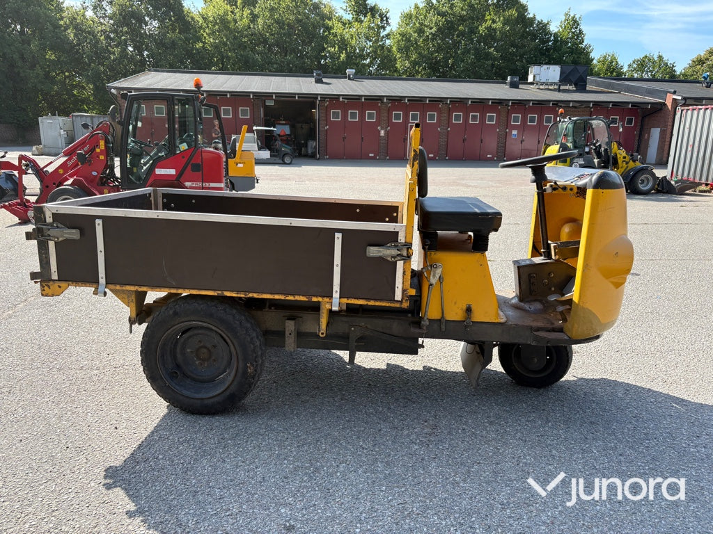 Eldriven flaktruck med trevägstipp – Alme TR9EL