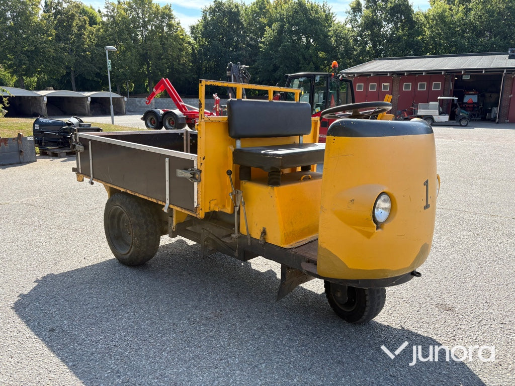 Eldriven flaktruck med trevägstipp – Alme TR9EL
